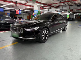 沃尔沃S90新能源 2024款 插电式混动 四驱长续航智雅豪华版