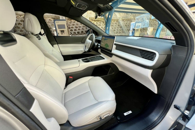 小鹏G6 2024款 580 长续航 Plus局部细节41