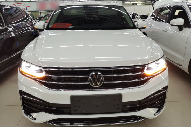 大众 途观L 2025款 出众款 330TSI 自动两驱R-Line龙耀版车身外观2