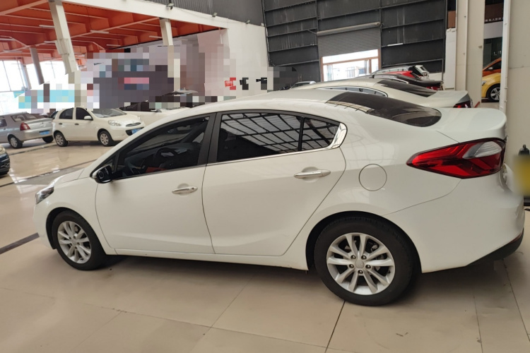 起亚K3 2016款 1.6L 自动GLS车身外观4