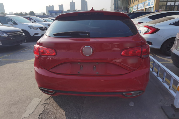 菲亚特 致悦 2014款 1.4T 自动运动版车身外观6