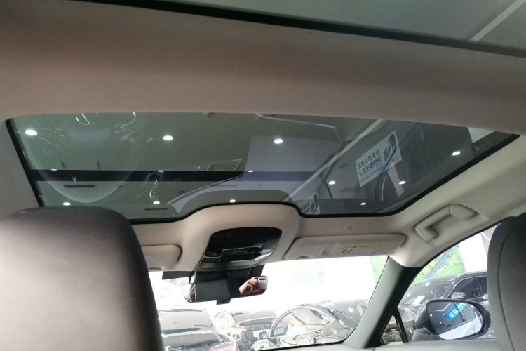 雷克萨斯RZ 2023款 450e 四驱纵享版中控内饰22