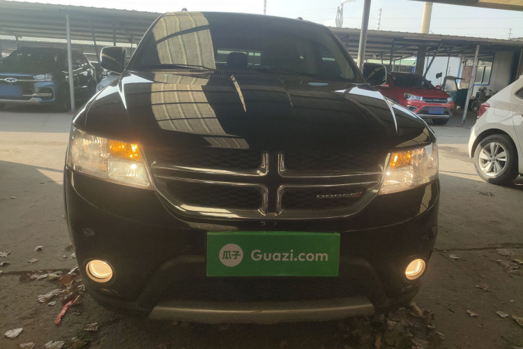 道奇 酷威 2013款 2.4L 两驱尊尚版车身外观2