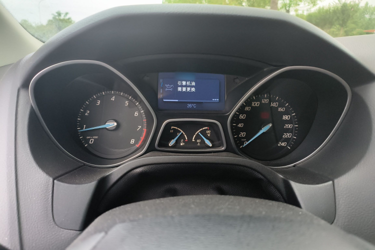 福特 福克斯 2012款 两厢 2.0L 手动豪华运动型局部细节14