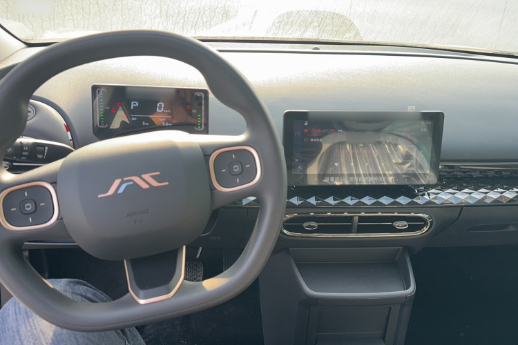 江淮钇为 钇为3 2025款 330km 自由版中控内饰7003