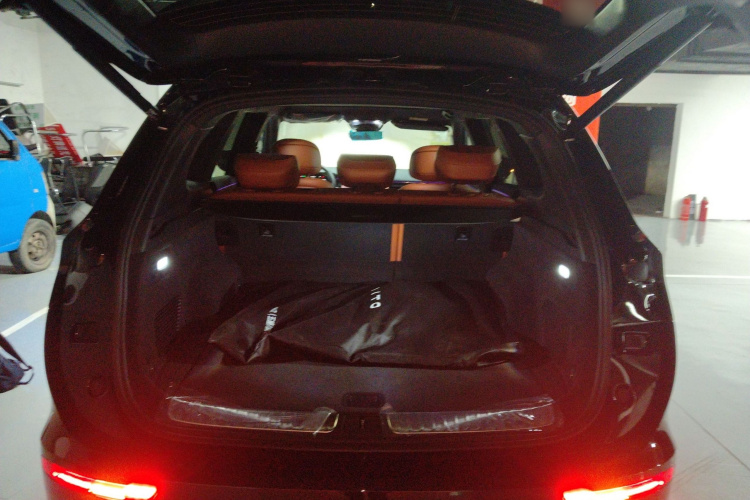 鸿蒙智行 问界M7 2024款 1.5T 智驾后驱Pro版 5座机舱底盘23