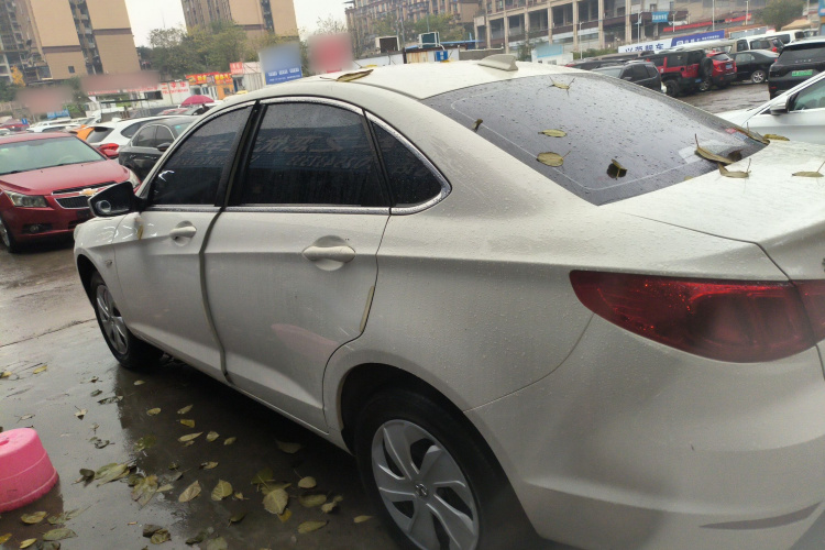 北汽新能源EU 2018款 EU快换乐途版车身外观6003