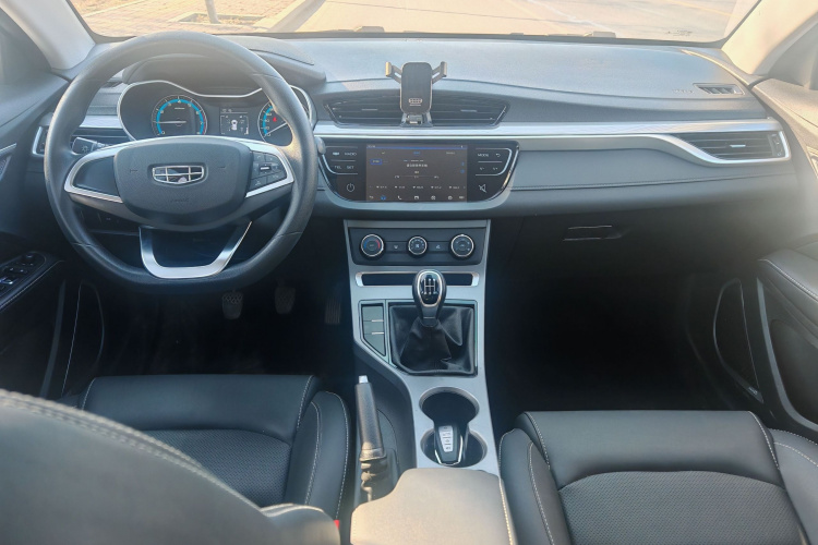 吉利汽车 帝豪 2020款 1.5L 手动舒适型中控内饰7002