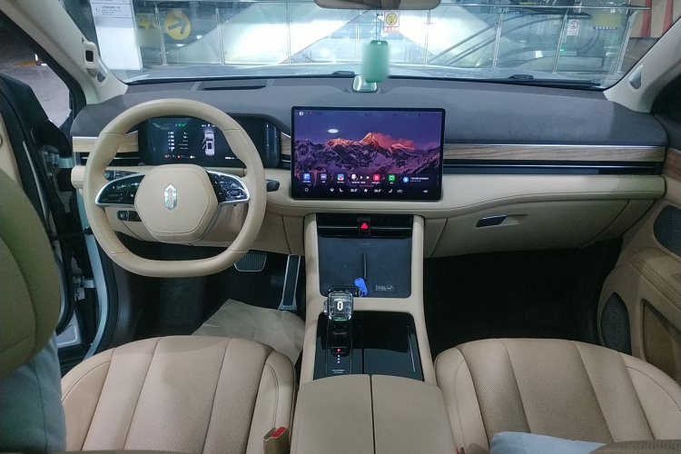 鸿蒙智行 问界M7 2024款 1.5T 四驱Plus版 5座中控内饰7002