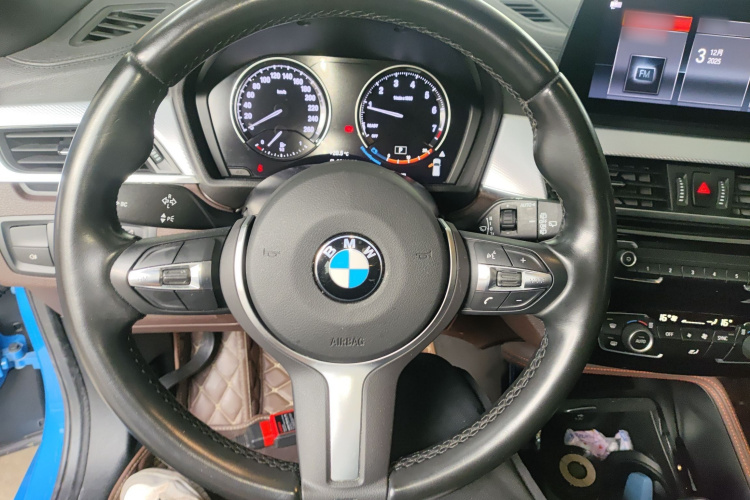 宝马X2 2021款 改款 sDrive25i 曜夜版局部细节13