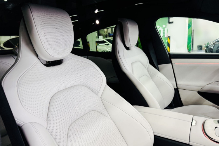 小米汽车 小米SU7 2024款 后驱超长续航高阶智驾Pro版中控内饰7002