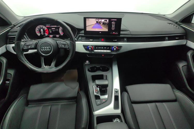 奥迪A4L 2020款 40 TFSI 时尚动感型中控内饰12