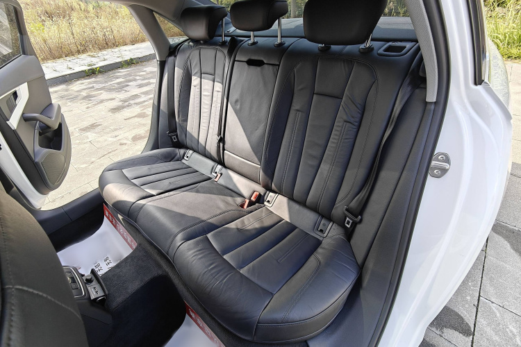 奥迪A4L 2019款 40 TFSI 时尚型 国VI中控内饰7013
