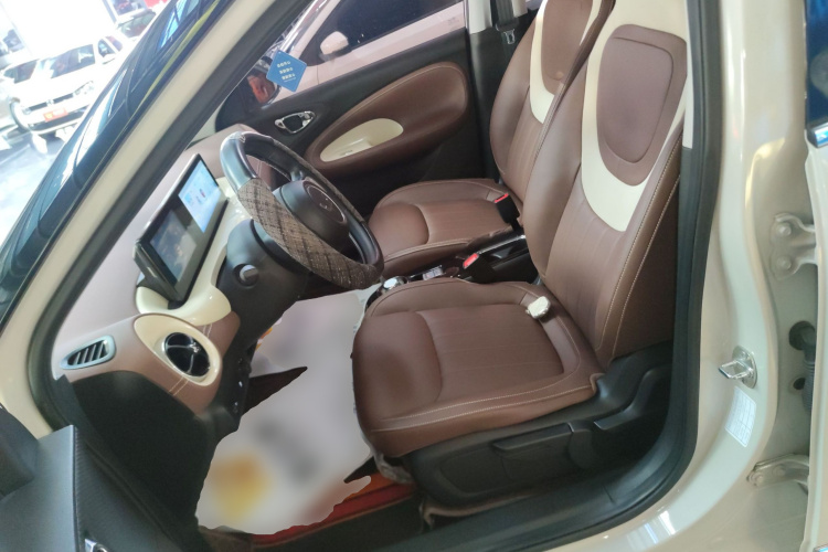 五菱汽车 五菱缤果 2023款 333km 悦享+款中控内饰19