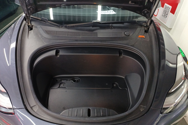 特斯拉 Model 3 2019款 标准续航后驱升级版局部细节24