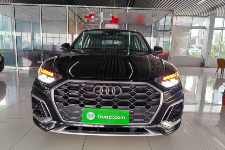 奥迪Q5L 2022款 改款 40T 豪华动感型车身外观2