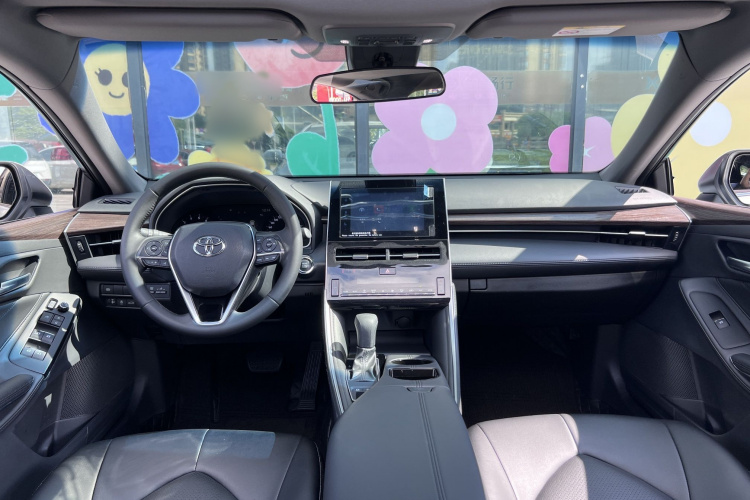 丰田 亚洲龙 2023款 2.0L 进取版中控内饰7001