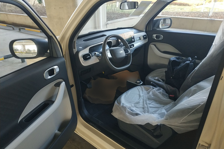 吉利银河 熊猫 2025款 210km 元气熊中控内饰20