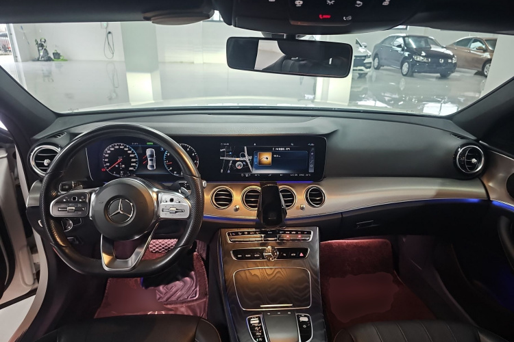 奔驰E级(进口) 2019款 E 260 运动版中控内饰12