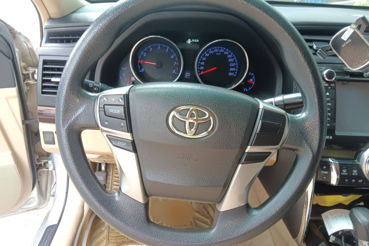 丰田 锐志 2010款 2.5S 风尚菁华版局部细节13