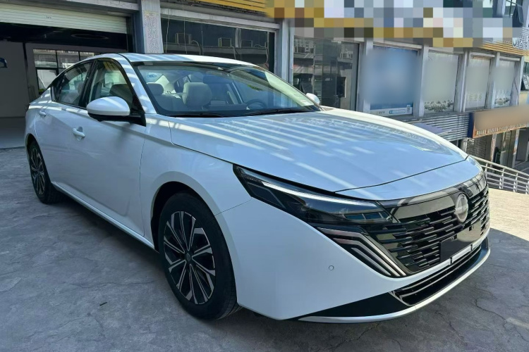 日产 天籁 2026款 鸿蒙座舱 2.0L 智能超舒适版车身外观6002