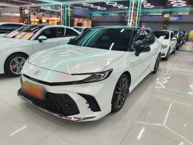 丰田 凯美瑞 2024款 双擎 2.0HXS 运动Plus版