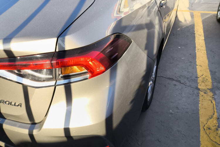 丰田 卡罗拉 2022款 TNGA 1.5L CVT先锋版车身外观9