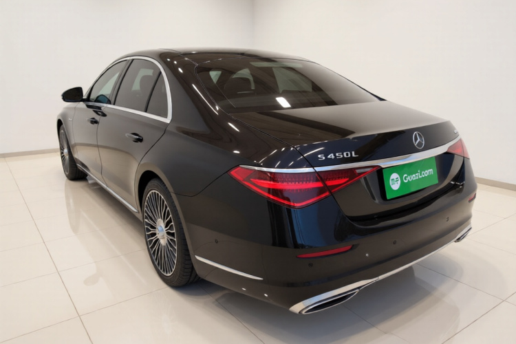 奔驰S级 2021款 S 400 L 商务型车身外观5