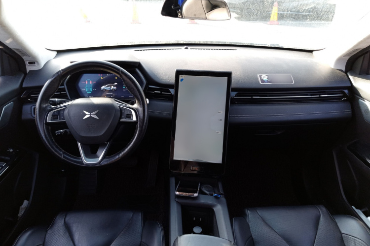 小鹏G3 2020款 400 尊享版中控内饰12