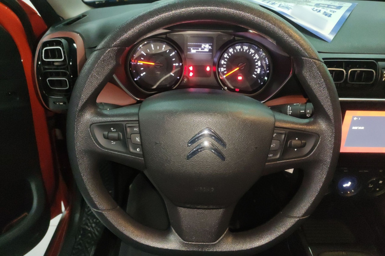 雪铁龙C3-XR 2018款 230THP 手动先锋型局部细节13