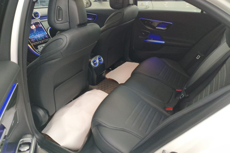 奔驰C级新能源 2024款 改款二 C 350 eL中控内饰21