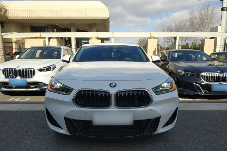 宝马X2 2021款 改款 sDrive25i M运动套装车身外观2