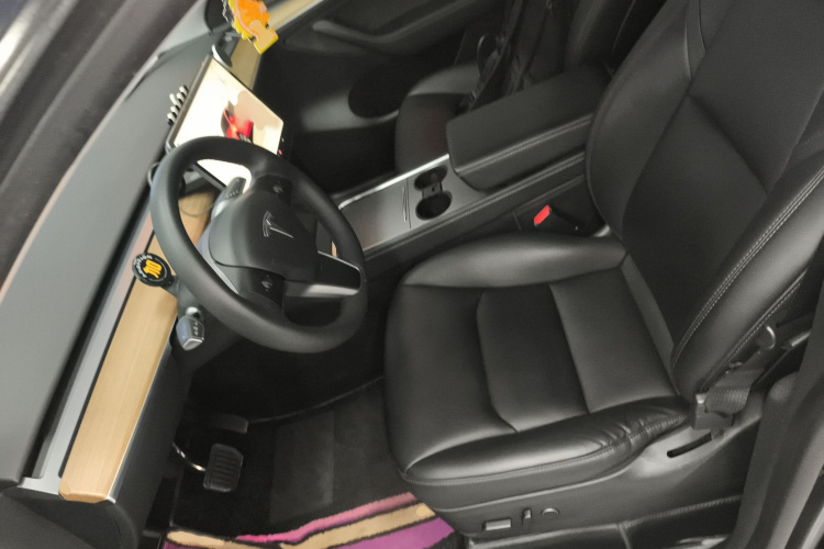 特斯拉 Model Y 2022款 后轮驱动版局部细节19