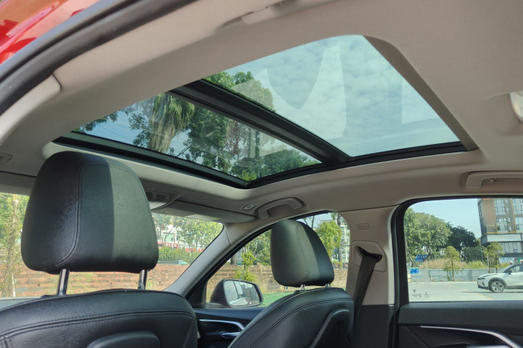 宝马1系 2018款 118i 运动型局部细节22