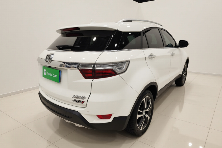 江铃 驭胜S330 2016款 1.5L GTDi 自动两驱尊贵版车身外观7