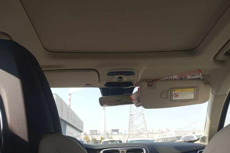 领克01 2019款 2.0T 两驱型Pro版 国VI中控内饰22