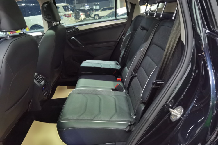 大众 途观L新能源 2021款 430PHEV 插电混动旗舰版中控内饰7004