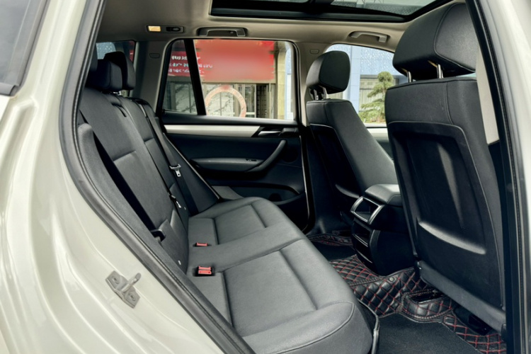 宝马X3(进口) 2016款 sDrive20i中控内饰7008