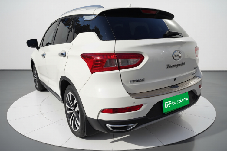 广汽传祺 传祺GS4 2017款 235T 自动两驱豪华智联版车身外观5