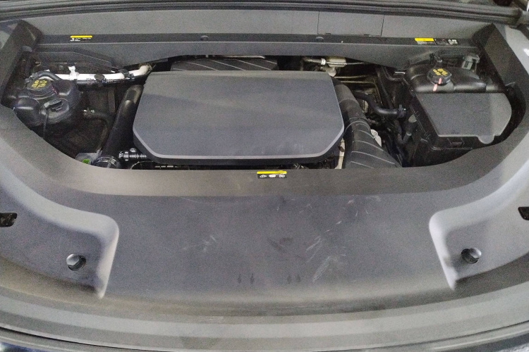 理想汽车 理想L9 2022款 Max机舱底盘24