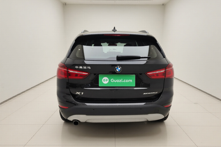 宝马X1 2019款 sDrive18Li 时尚型车身外观6