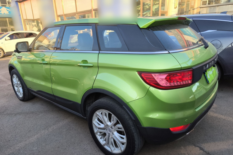 陆风X7 2015款 2.0T 全景尊贵版车身外观4