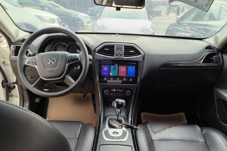 北京汽车 绅宝D70 2018款 性能版 1.8T 舒适版中控内饰7002