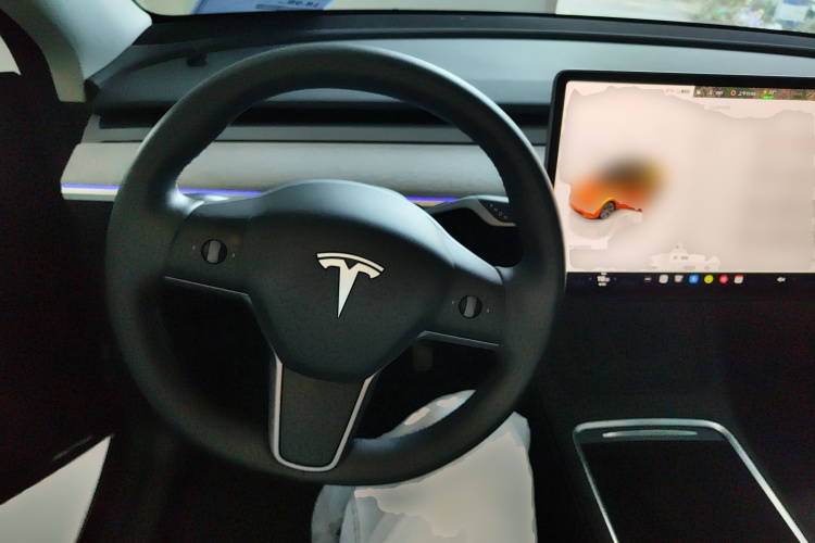 特斯拉 Model Y 2024款 后轮驱动版中控内饰13