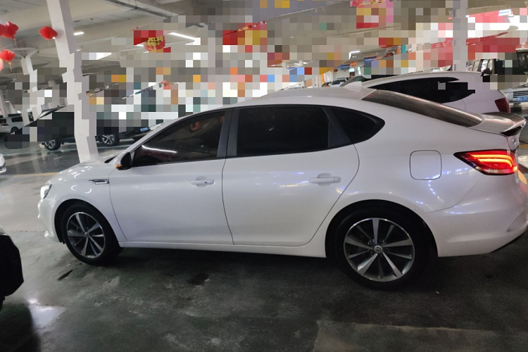 名爵 MG6 2019款 20T 自动星辉版车身外观4