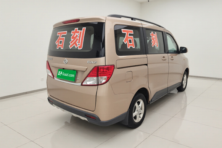 长安凯程 欧诺S 2012款 1.3L精英型车身外观7