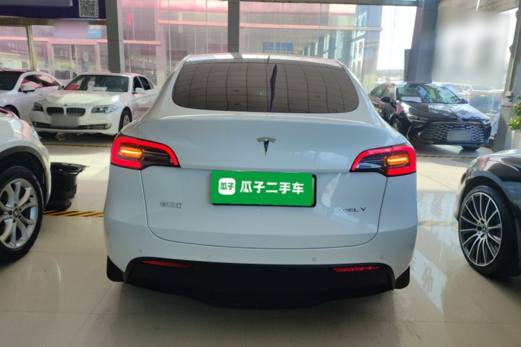 特斯拉 Model Y 2022款 改款 后轮驱动版车身外观6004