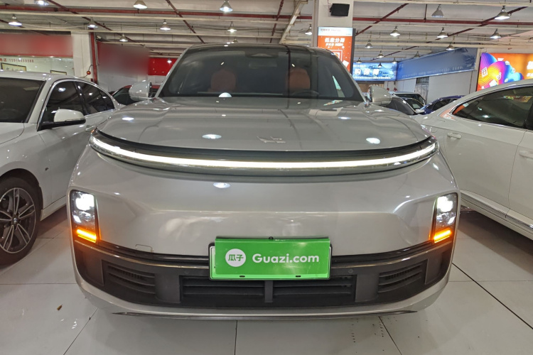 理想汽车 理想L8 2023款 Air车身外观2