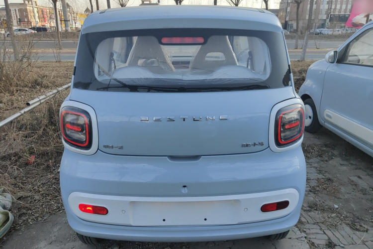 奔腾小马 2026款 222km 萌趣马 Plus车身外观6