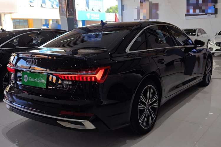 奥迪A6L 2023款 40 TFSI 豪华动感型车身外观7